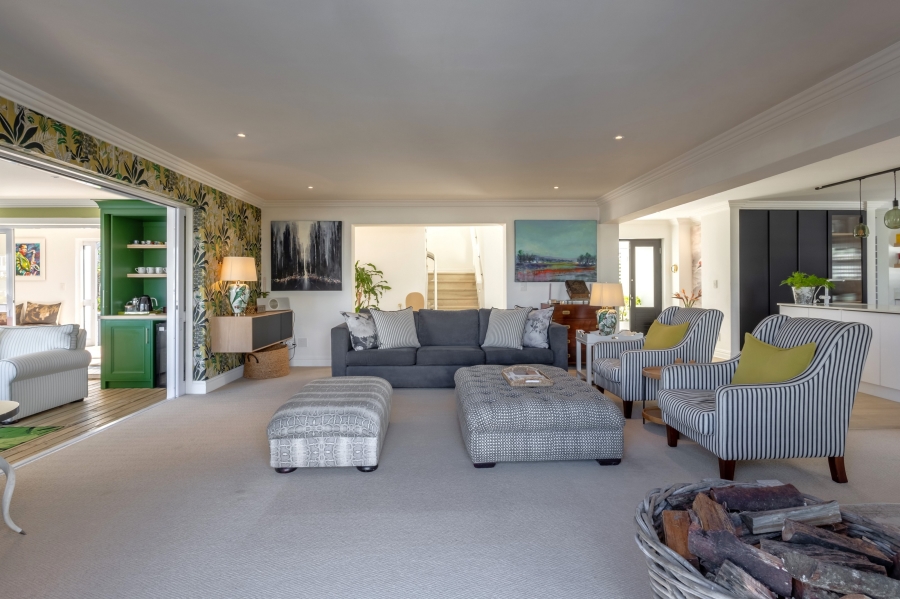 4 Bedroom Property for Sale in Thesen Islands Western Cape